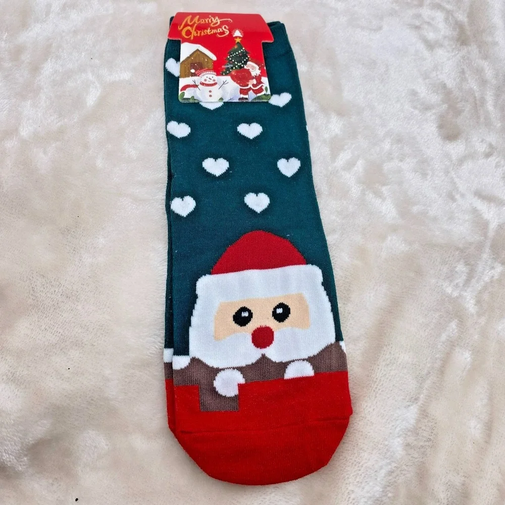 Santa Christmas Socks Hearts Green Red Novelty Holiday One Size NEW SO-733SP